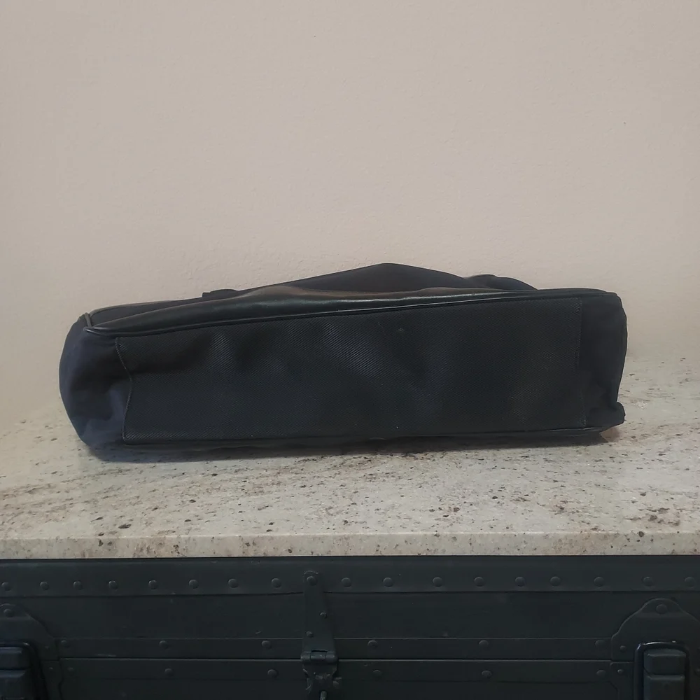 Black Harley-Davidson: Custome Vehicle Operations Motorcycle Riders Garment Bag.
